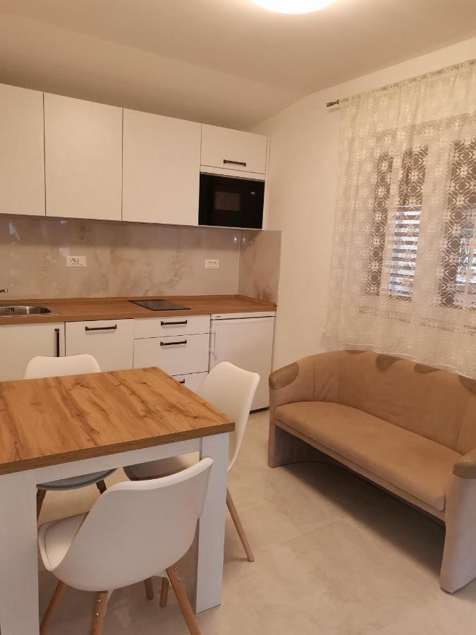 Apartment Luka Makarska Esterno foto